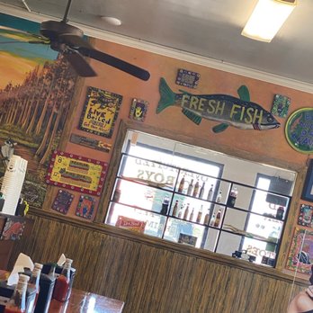 Crabby Jack's - Decor - Cajun/Creole Near Me - New Orleans, Louisiana