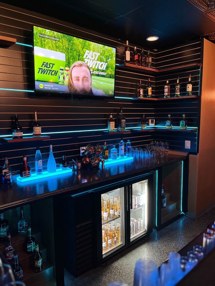 Elevate Smoke Lounge