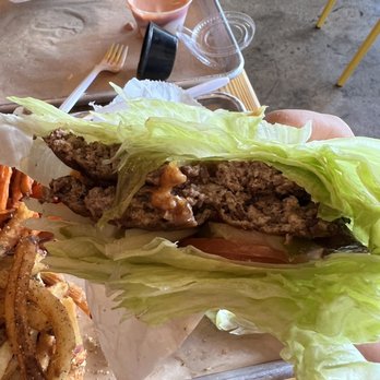 Burger Social - Hot Dogs Near Me - Guaynabo, Puerto Rico