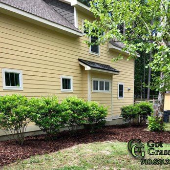 Got Grass Lawn Care Service - a front yard - Lawn Services Near Me Got Grass Lawn Care Service - a front yard - Lawn Services Near Me