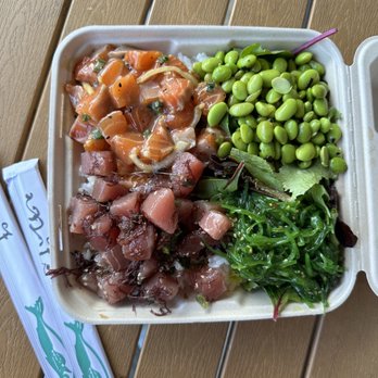 Ono Authentic Hawaiian Poke - Large with edamame, seaweeed, miso salmon, and ahi tuna. - Poke Near Me - Edmonds, Washington Ono Authentic Hawaiian Poke - Large with edamame, seaweeed, miso salmon, and ahi tuna. - Poke Near Me - Edmonds, Washington