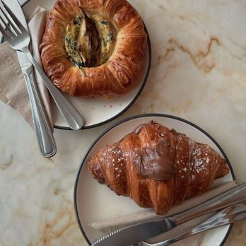 Avva Coffee - Nutella croissant - Coffee & Tea Near Me - Beverly Hills, California