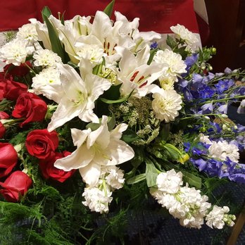Genesis Flower & Gift Shop - We where so happy that Juan and his wife came threw for us for my husbands dads funeral! Lilliana did a beautiful job! - Florists Near Me - Pomona, California