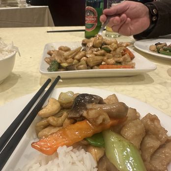 Great Eastern Restaurant - 60. Chicken with Cashew Nuts - Dim Sum Near Me - San Francisco, California Great Eastern Restaurant - 60. Chicken with Cashew Nuts - Dim Sum Near Me - San Francisco, California