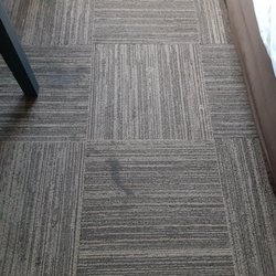 Clarion Pointe Jamestown - Falconer - Dirt in carpet near my bed