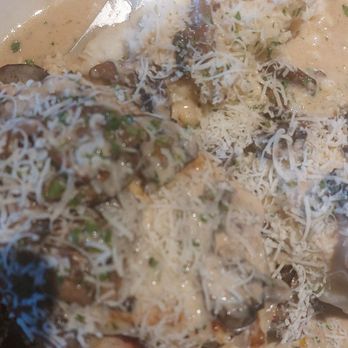 Olive Garden Italian Restaurant - Chicken Marsala - Italian Near Me - Arlington, Texas Olive Garden Italian Restaurant - Chicken Marsala - Italian Near Me - Arlington, Texas