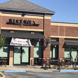 BISTRO V - Updated December 2025 - 177 Photos & 145 Reviews - 521