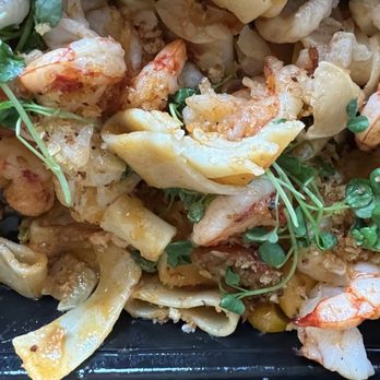 Wolf by Vanderpump at Caesars Republic Lake Tahoe - Red prawn and chile pasta - American Near Me - Stateline, Nevada