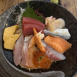 Chirashi sushi Chirashi sushi