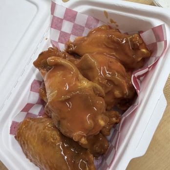 Wingspot - 6 Pc Traditional Wings (Buffalo) - Chicken Wings Near Me - East Hartford, Connecticut Wingspot - 6 Pc Traditional Wings (Buffalo) - Chicken Wings Near Me - East Hartford, Connecticut