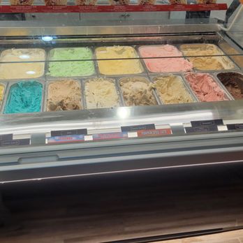 Cold Stone Creamery - Ice cream case - Ice Cream & Frozen Yogurt Near Me - Alameda, California Cold Stone Creamery - Ice cream case - Ice Cream & Frozen Yogurt Near Me - Alameda, California