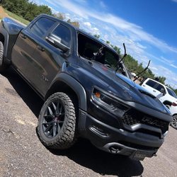 Colorado Mountain Auto Glass - Trx