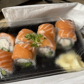 Sushiya - Dragon roll - Sushi Bars Near Me - Chula Vista, California