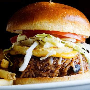 Grinders Above and Beyond - Housemade Veggie Burger - New American Near Me - Alliance, Ohio