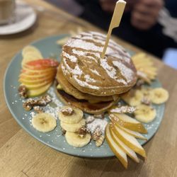 Cafe Chantilly - Banana pancake