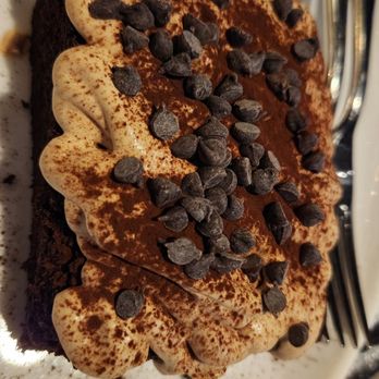 Fringe Bar - Chocolate cake - New American Near Me - Philadelphia, Pennsylvania