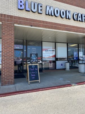 Blue Moon Cafe by null