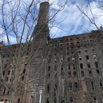 Domino Park - Parks Near Me - Brooklyn, New York