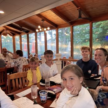 Grant's - Cocktail Bars Near Me - Stowe, Vermont