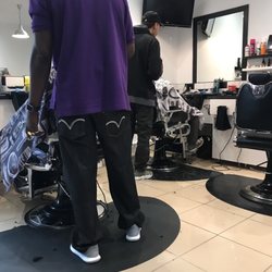 CJS1 CUTS Barbers Salon