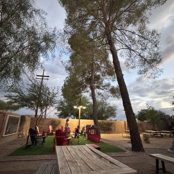 Barnyard Crafthouse & Eatery - Outside activities for kids and adults - New American Near Me - Tucson, Arizona