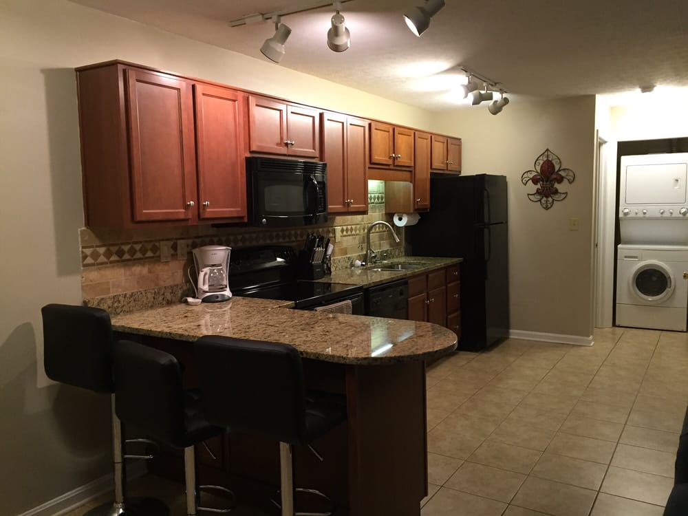 LOUISVILLE SHORT TERM CONDO RENTALS Updated August 2024 2738 Brownsboro Rd, Louisville