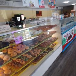 Delicious Donuts - Gotta stop for a delsh eclair :-)