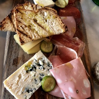 Gatsby's Landing - Salumi & Cheese Board - New American Near Me - Roslyn, New York