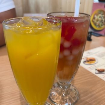 Max's Restaurant - Mango Juice and Sago't Gulaman - Filipino Near Me - Virginia Beach, Virginia