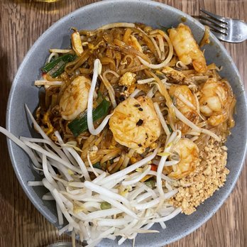 Tiki Thai - Chicken and shrimp pad Thai - Tiki Bars Near Me - Reston, Virginia Tiki Thai - Chicken and shrimp pad Thai - Tiki Bars Near Me - Reston, Virginia