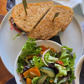 Lake Crescent Lodge - Crispy wild mushroom melt with side salad - Hotels Near Me - Port Angeles, Washington Lake Crescent Lodge - Crispy wild mushroom melt with side salad - Hotels Near Me - Port Angeles, Washington