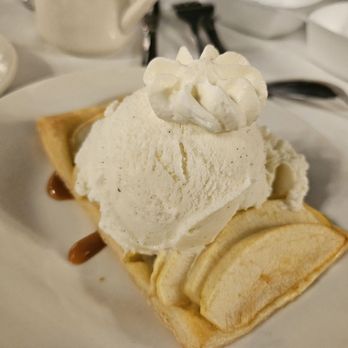 Petite Violette - Apple tart - French Near Me - Atlanta, Georgia Petite Violette - Apple tart - French Near Me - Atlanta, Georgia