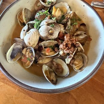 Hog Island Oyster - Clam Steamers - Seafood Near Me - San Francisco, California