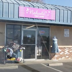 nahomi's thrift store