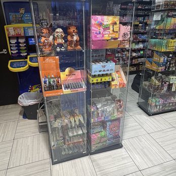 Mobil - Specialty items - Gas Stations Near Me - Westmont, Illinois