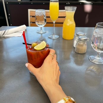 The Front Yard - Bottomless mimosa and Bloody Mary - Beer Gardens Near Me - Las Vegas, Nevada