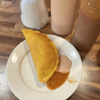 La Abundancia Bakery & Restaurant - Colombian Near Me - Boston, Massachusetts