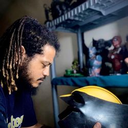 Wolverine helmet
