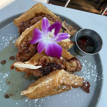 Eggy’s Neighborhood Kitchen - Fried chicken and Waffles - Breakfast & Brunch Near Me - Berkeley, California Eggy’s Neighborhood Kitchen - Fried chicken and Waffles - Breakfast & Brunch Near Me - Berkeley, California