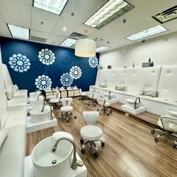 Frenchies Modern Nail Care- Lakeville
