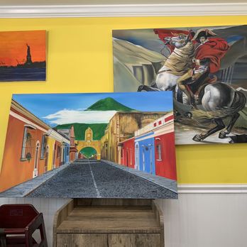 Lucia Restaurant - Nice paintings - Salvadoran Near Me - Mattituck, New York