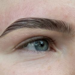 To achieve this look, request a brow lamination and brow wax! Natural brow service: Lasts up to 6 weeks.