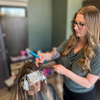 Mane & Murr Salon - Highlighting hair, balayage. Blonde specialist Dallas, tx - Hair Stylists Near Me - Dallas, Texas Mane & Murr Salon - Highlighting hair, balayage. Blonde specialist Dallas, tx - Hair Stylists Near Me - Dallas, Texas
