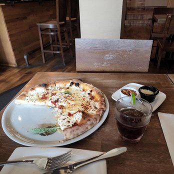 Vulcano 081 - Calabrese Pizza - Pizza Near Me - Rockville Centre, New York Vulcano 081 - Calabrese Pizza - Pizza Near Me - Rockville Centre, New York