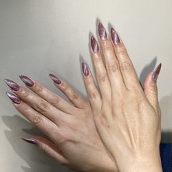 Gina's Magic Nails - Dipping powder full set with cateye polish