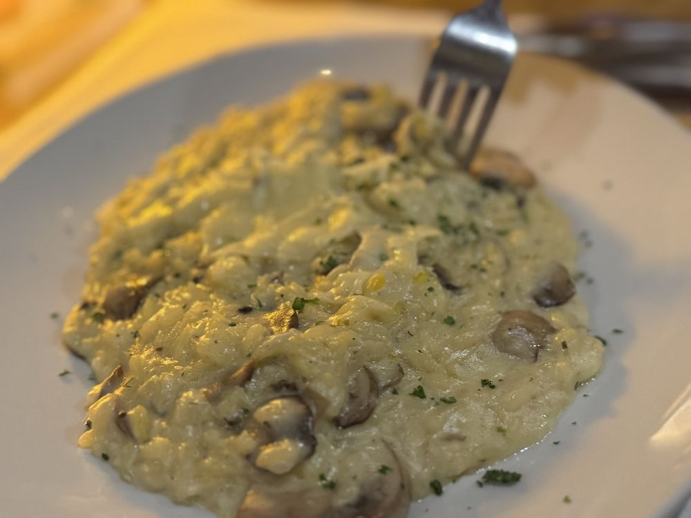 Gaston's Italian Steakhouse