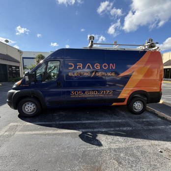 Dragon Electric Services - Electricians Near Me - Hialeah, Florida
