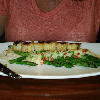 Seasons 52 - Carmalized sea scallops on lemon risotto fantastic - New American Near Me - Sarasota, Florida Seasons 52 - Carmalized sea scallops on lemon risotto fantastic - New American Near Me - Sarasota, Florida