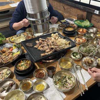 Daori BBQ - Banchan, Pork belly, grilled mackerel - Korean Near Me - Flushing, New York