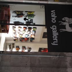 Vaho Gallery